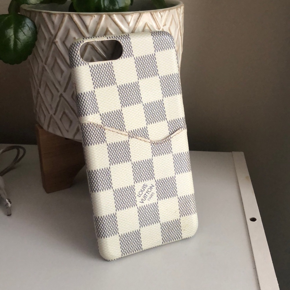 iPhone 8 Plus Case White Monogram with Wallet